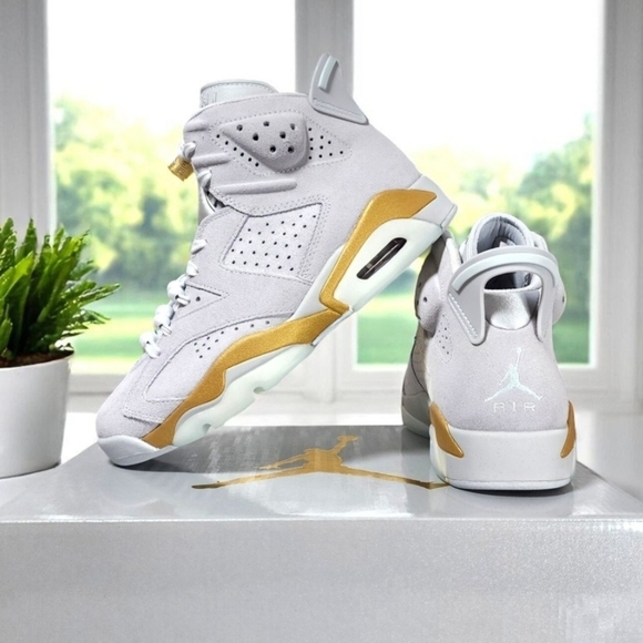 Air Jordan 6 Retro Pearl sneakers DQ4914-074 Pure Platinum Blue Gold Womens 8.5 - Picture 1 of 10
